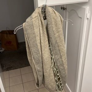 Infinity scarf